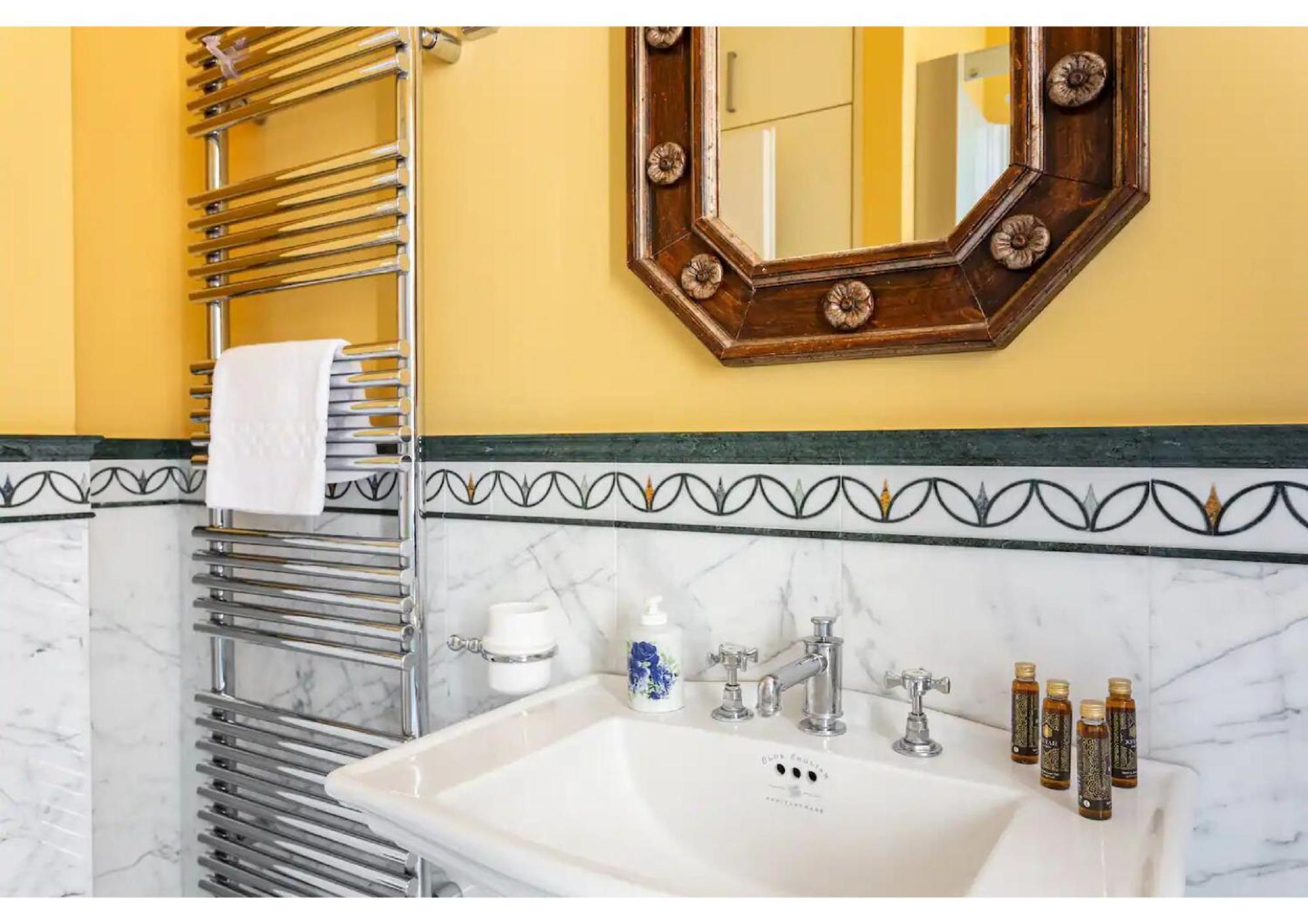 סיינה Villa Liberty Townhouse מראה חיצוני תמונה